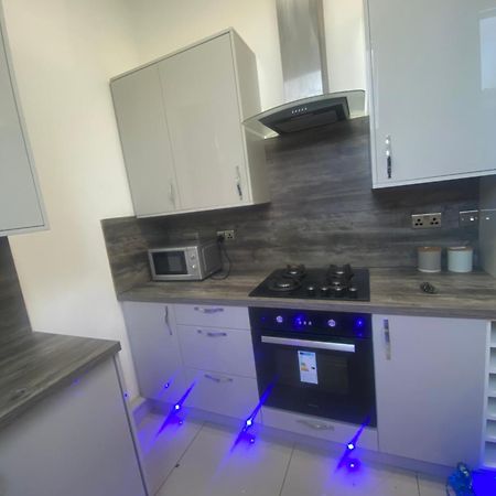 Penthouse Apt8 Apartment Wolverhampton Exterior foto