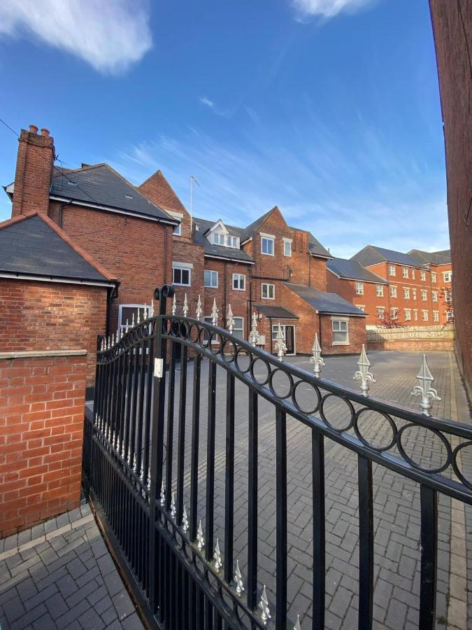 Penthouse Apt8 Apartment Wolverhampton Exterior foto