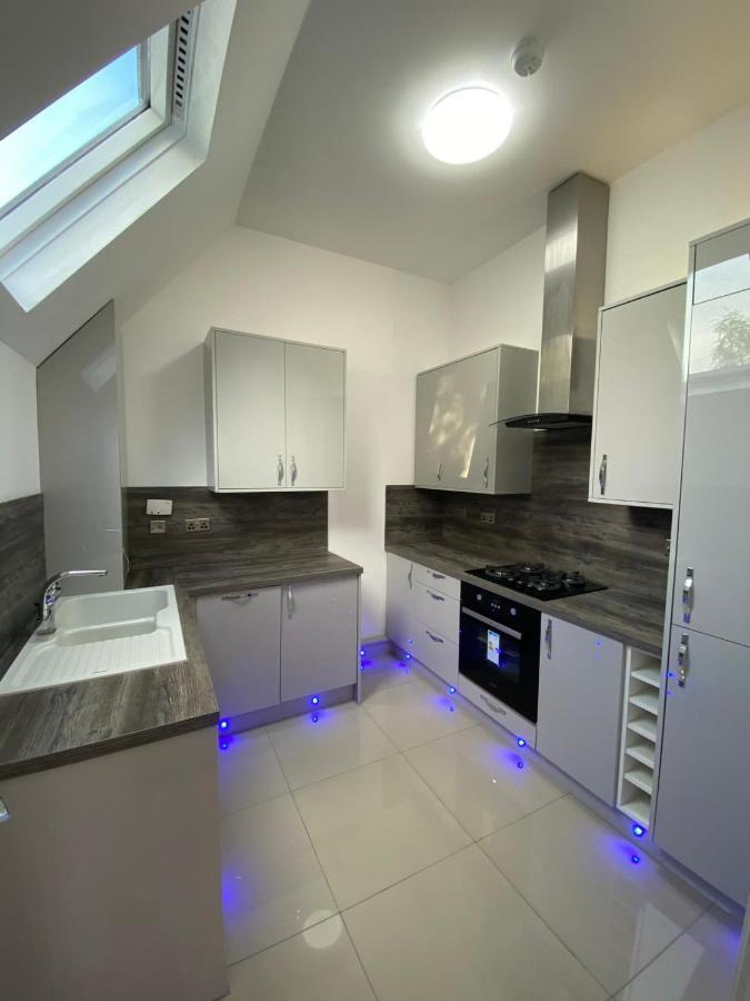 Penthouse Apt8 Apartment Wolverhampton Exterior foto
